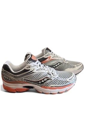 Saucony ProGrid Omni 9 Size US Men’s 10/ Women’s 11.5 (NEW)